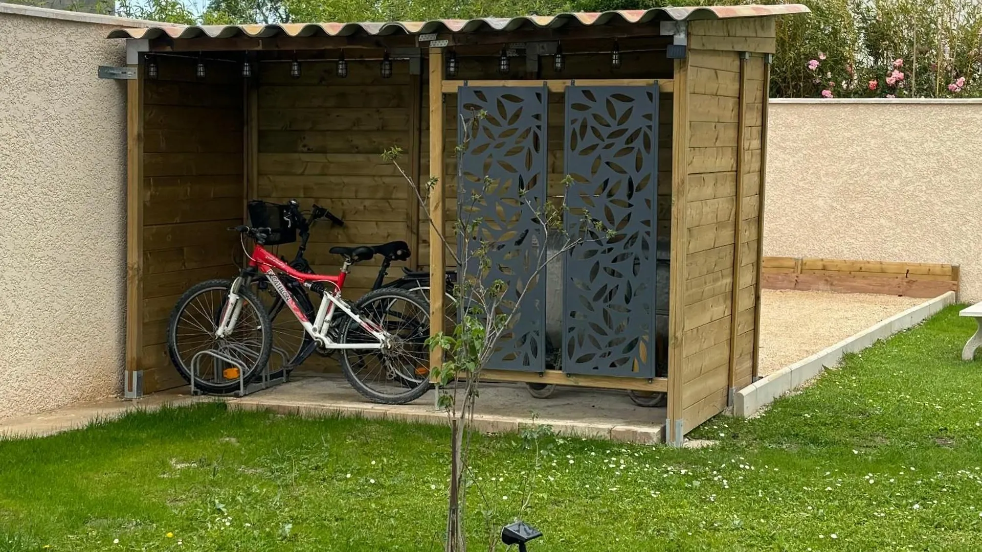 Studio Independant Au Pied Des Dentelles De Montmirail Violes 0*,  France